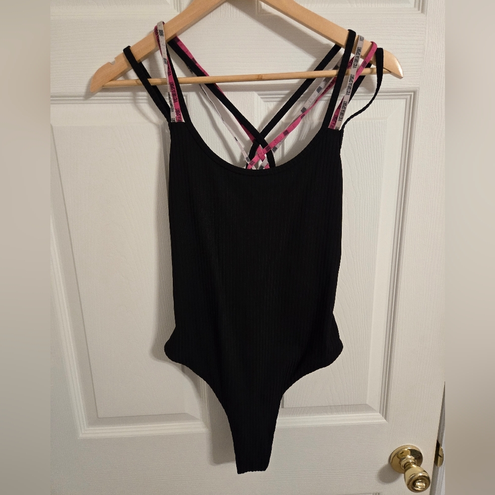 Victoria Sport Black Strappy Racerback Ribbed Bodysuit Athleisure Size Medium
